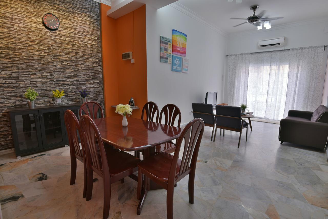 Femosa Homestay Melaka エクステリア 写真